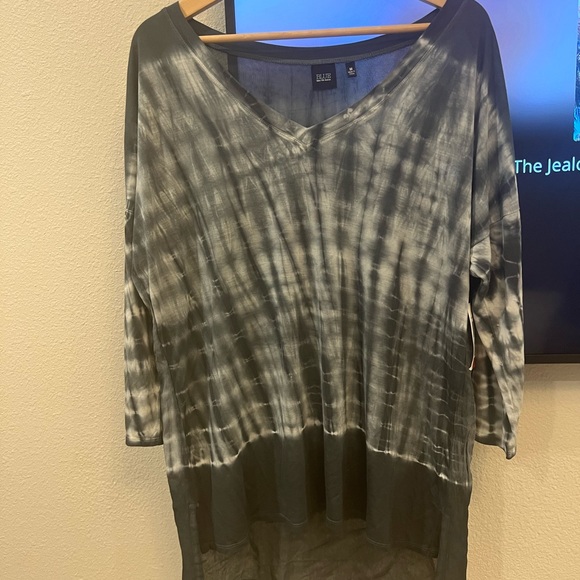 BLUE by Saks Fifth Avenue Tye Dyed tunic - Picture 2 of 8